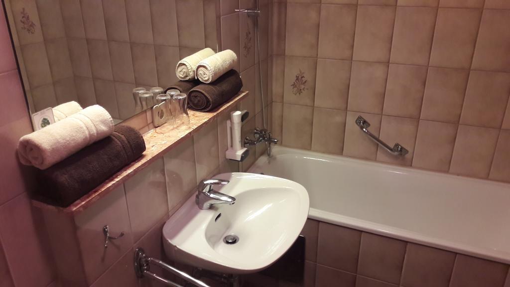 Hotel Sonnhof-Грёбминг Экстерьер фото